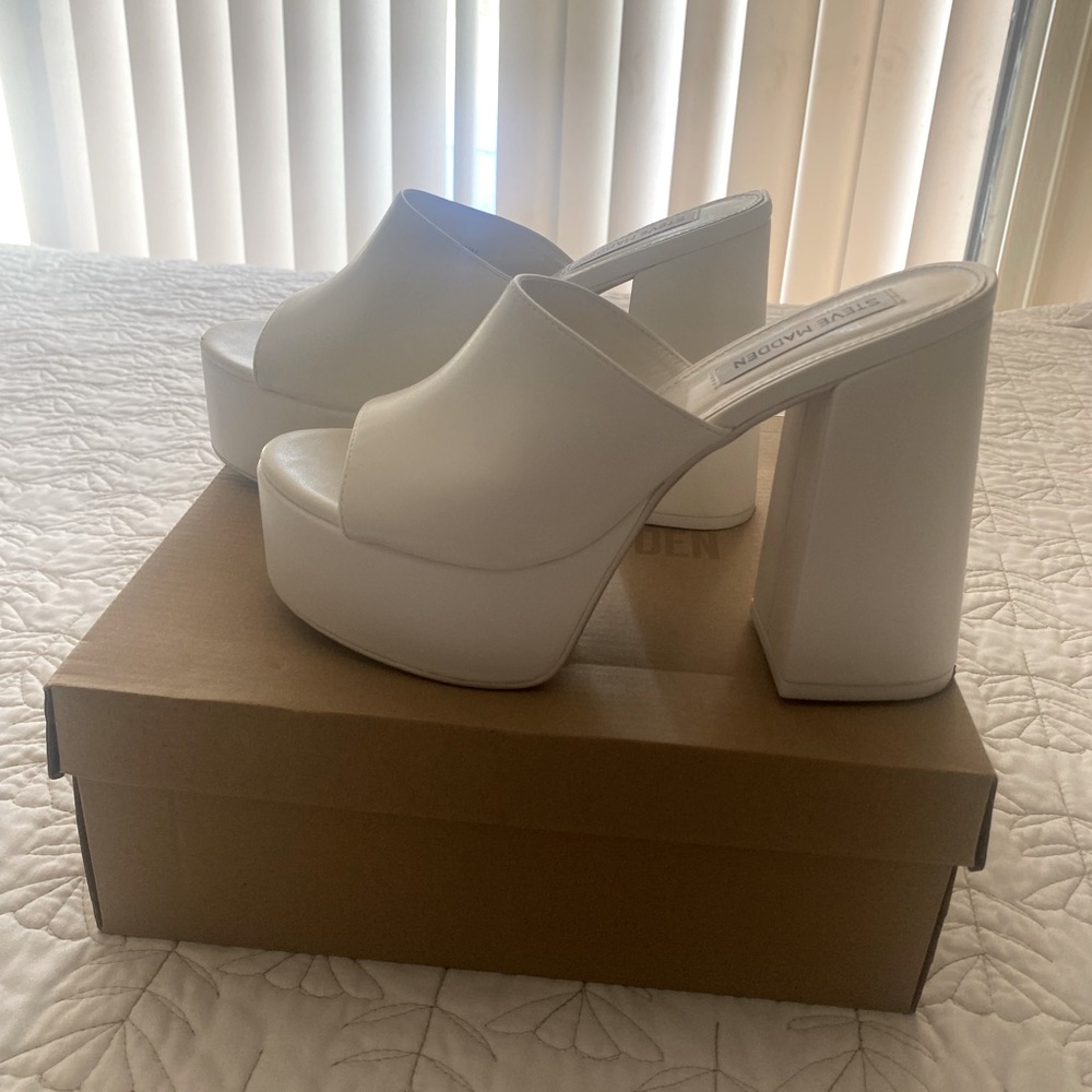 Steve Madden Jungle White